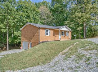 6807 Bluff Springs Rd, Smithville, TN 37166