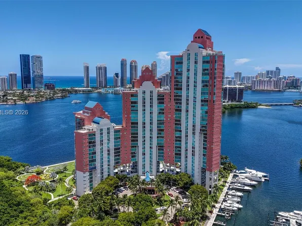 3370 Hidden Bay Dr #Uph3715, Aventura, FL 33180