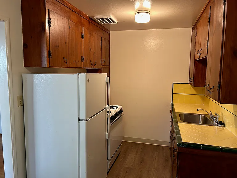 2316 N St #3 — Photo 5