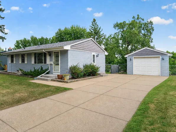 3756 Gettysburg Ave N, New Hope, MN 55427