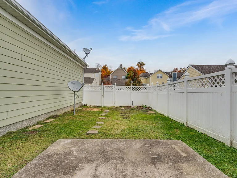 2327 Alteras Dr — Photo 21