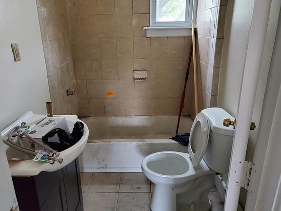 2nd image of 16 Norwood Ave #2
