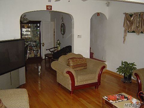 5th image of 10751 88th St