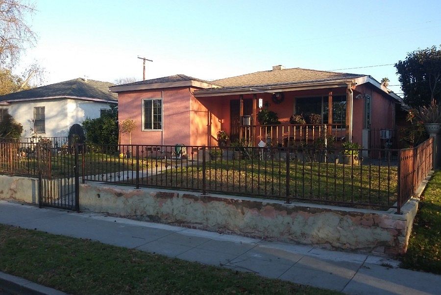 2nd image of 205 E Bort St