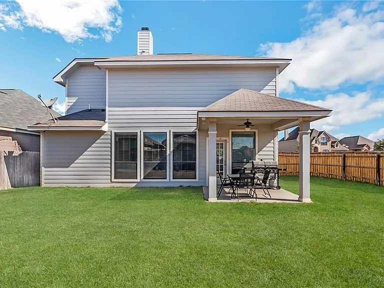 3418 Castleton Dr — Photo 32