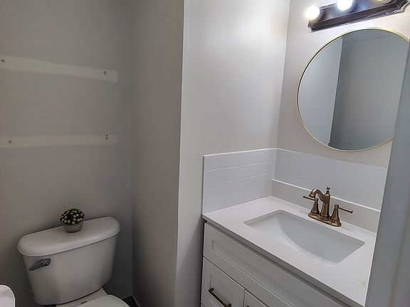 2nd image of 3108 Gallant Dr