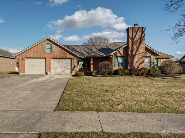419 Circle Dr, Greenville, OH 45331