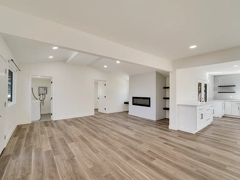 1502 Coolidge St — Photo 10