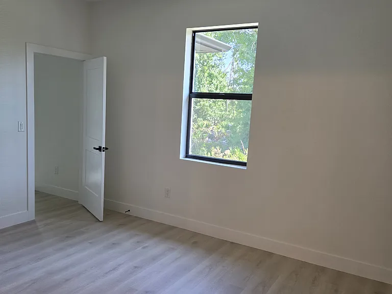 9483 Tacoma Ave — Photo 23