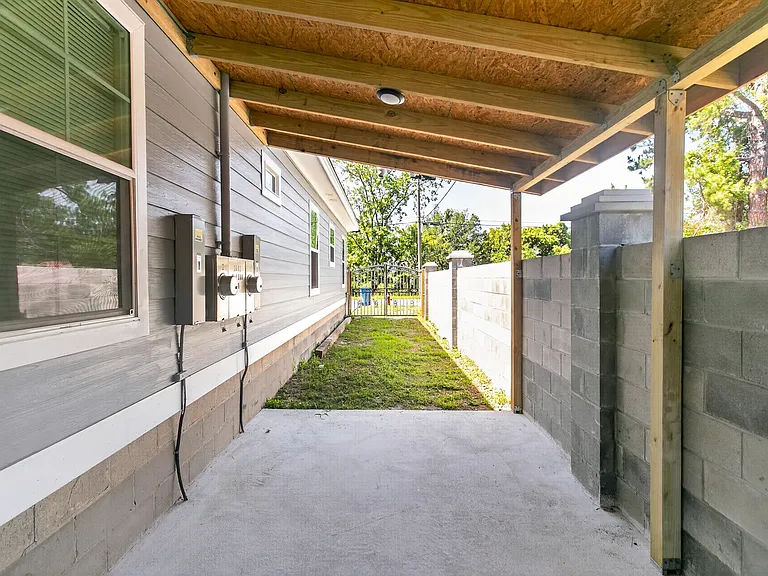 2802 Mimosa Rd — Photo 31