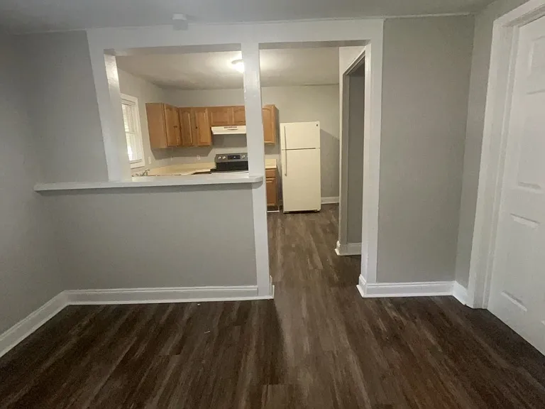 2381 Bruce St — Photo 7