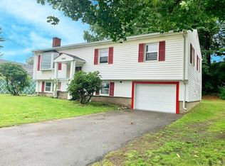 1065 Riverside Dr, Methuen, MA 01844