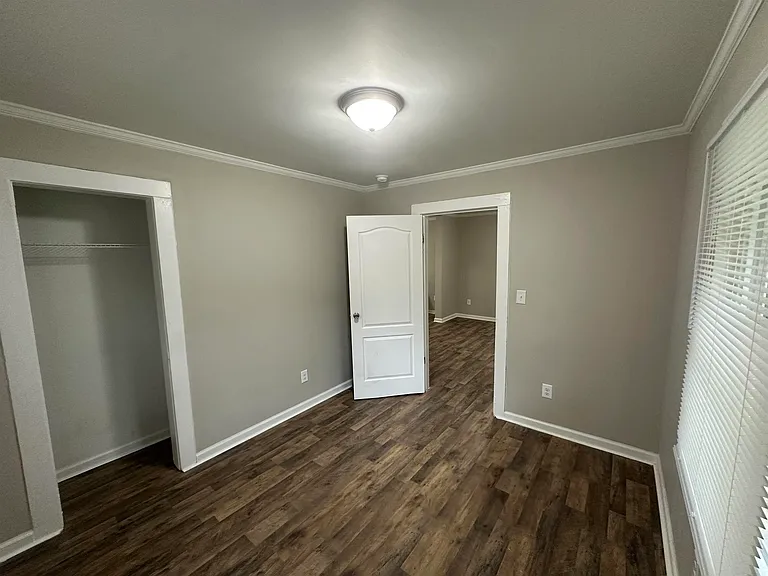 416 Airline Ave — Photo 6