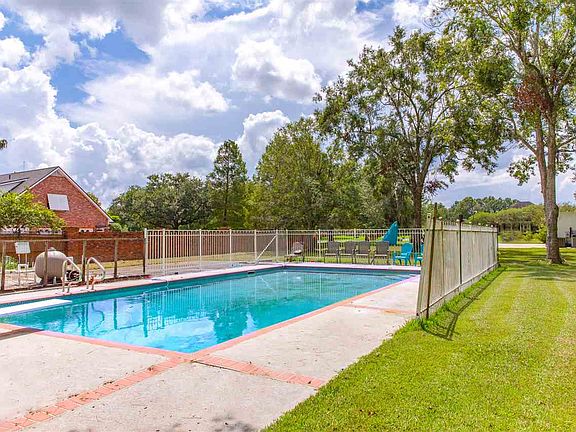 3rd image of 213 Ouiski Bayou Dr