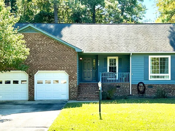 708 Mistique Court, New Bern, NC 28560