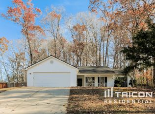 2034 Emerald Pointe Dr, Winder, GA 30680