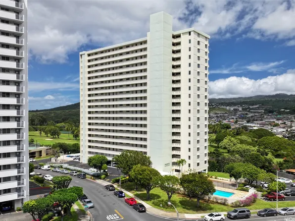 1160 Ala Napunani St APT 1806, Honolulu, HI 96818