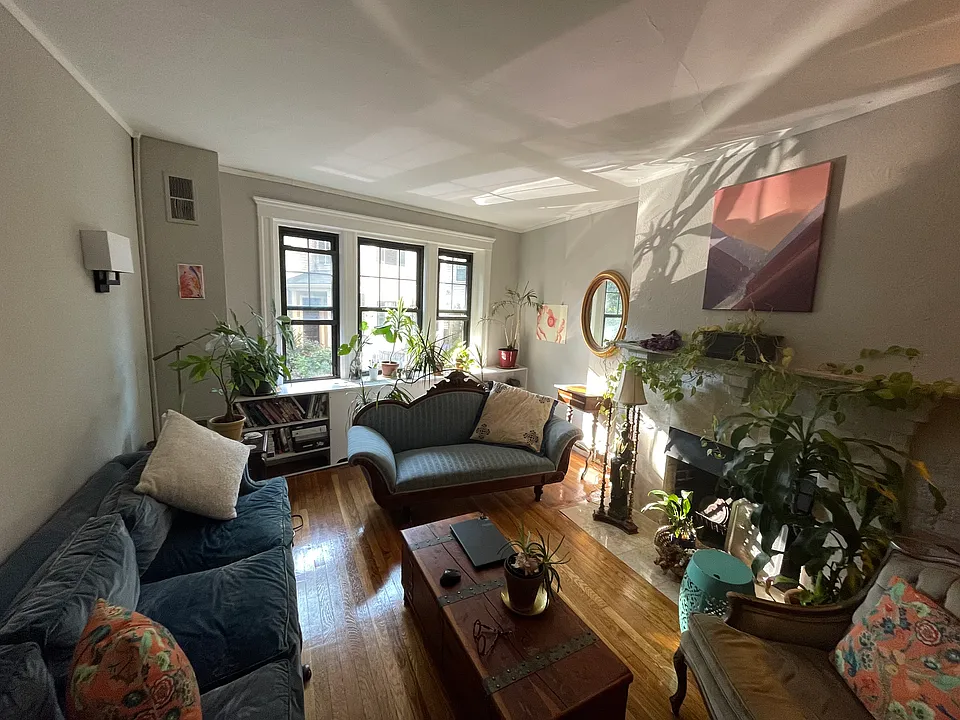 1560 Massachusetts Ave #1