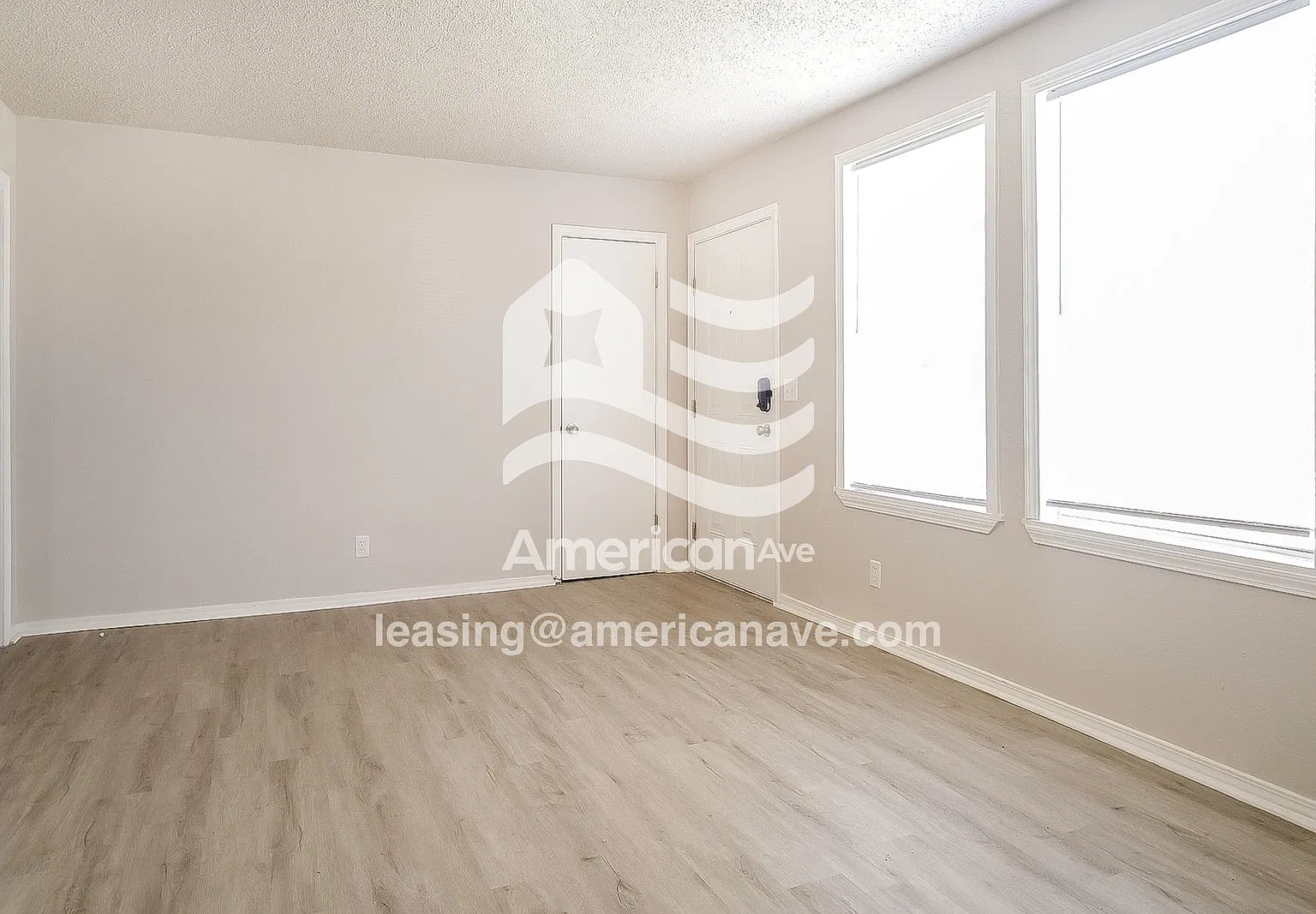 4 bed, 2.0 bath, 1192 sqft, $1,590 — Photo 2
