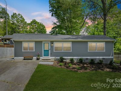 11 W Keesler St, Black Mountain, NC, 28711
