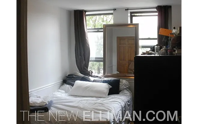 Rented by Douglas Elliman | media 25