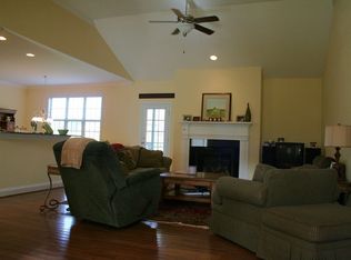 2621 Creekstone Cir, Maryville, TN 37804