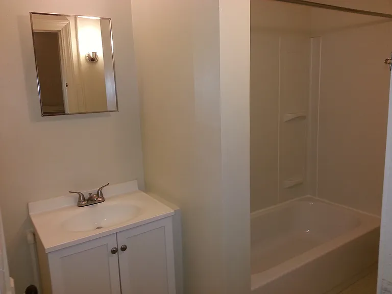 220 Washington St #5 — Photo 5