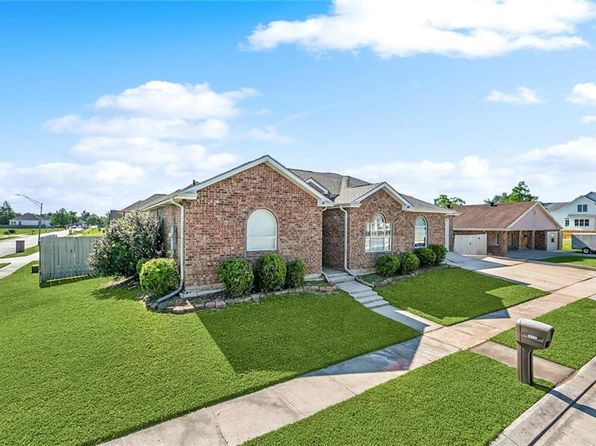 3945 Jean Lafitte Pkwy, Chalmette, LA 70043