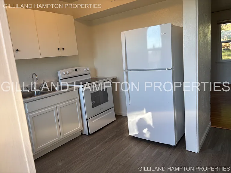 318 NW 15th St #318 — Photo 4