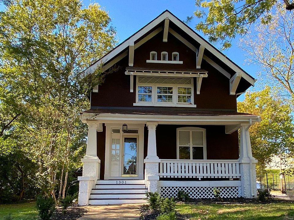 1st image of 1301 McCausland Ave