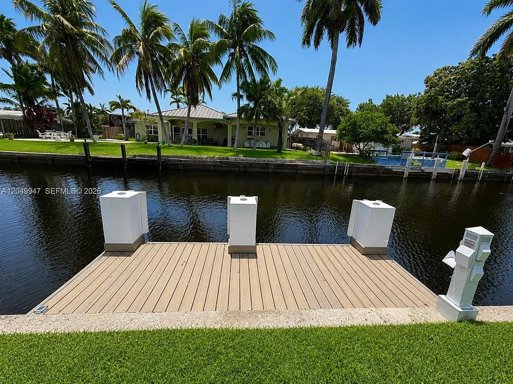 3 bed, 2.0 bath, $4,700 — Photo 2