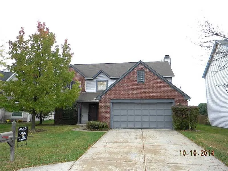 8636 Ray Cir photo 1