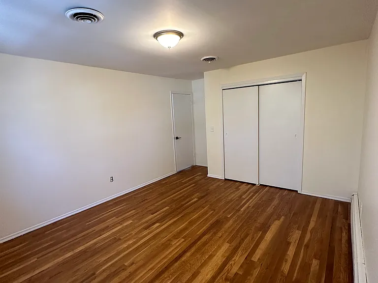 49 Jamie Ct #2 — Photo 13