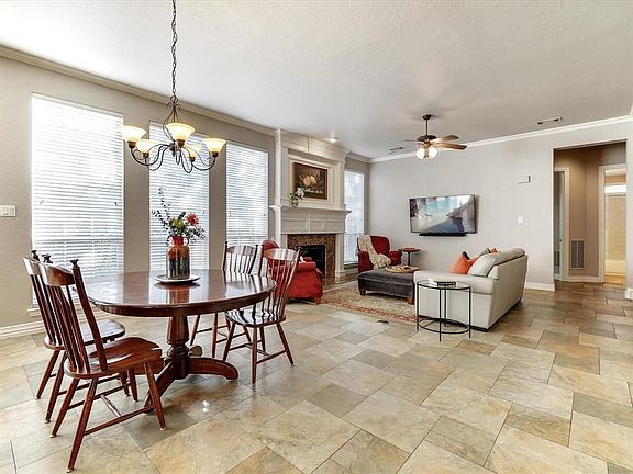 4th image of 2904 Carterton Ct