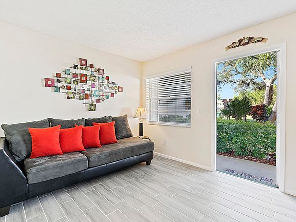 2nd image of 1225 NW 21st St #26-2604