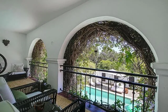 2084 Alisos Dr — Photo 24