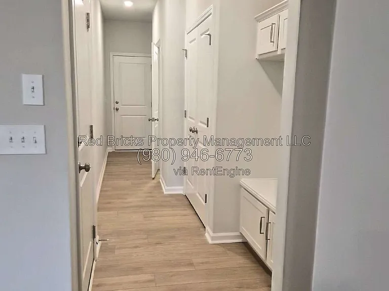 6510 Harlech St — Photo 4