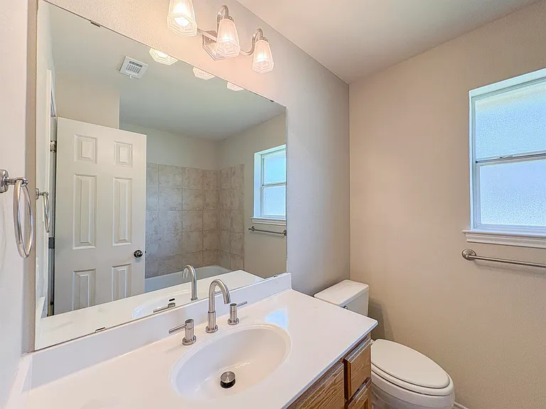 2601 Amber Forest Trl — Photo 8