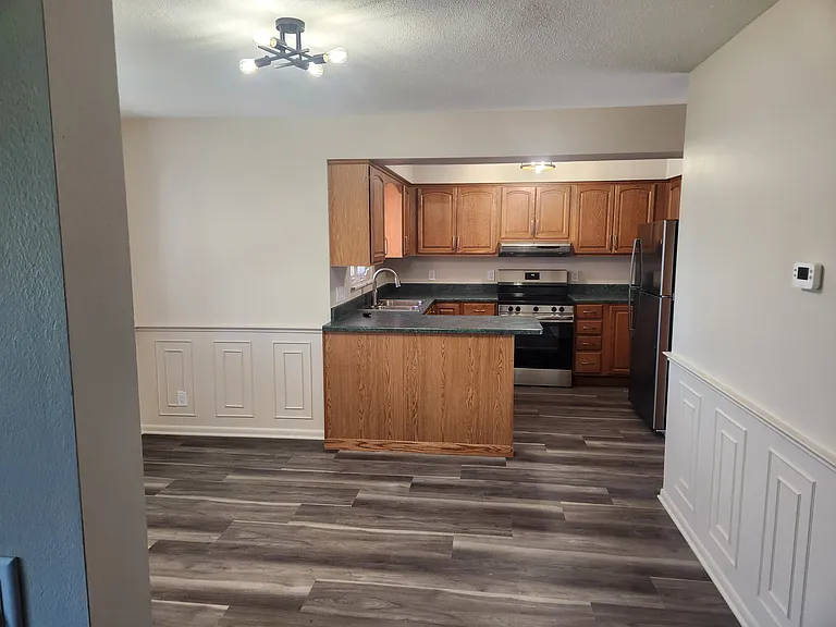 3249 N Eastmoreland Dr — Photo 4