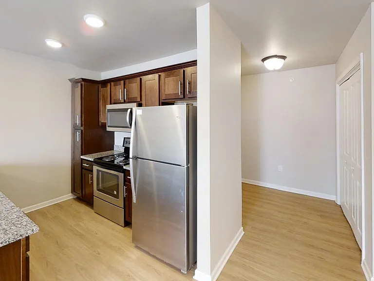 Glen Esk Apartments — Photo 60