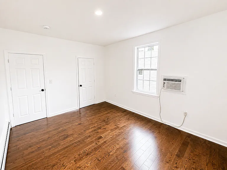 453 14th Ave #2 — Photo 7