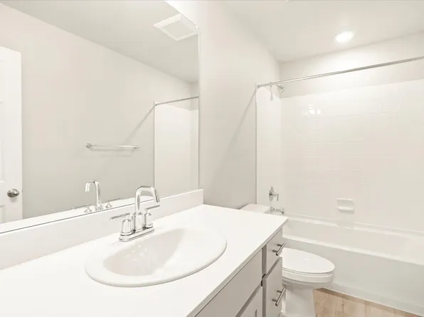 The Cameron Plan, Three Hills