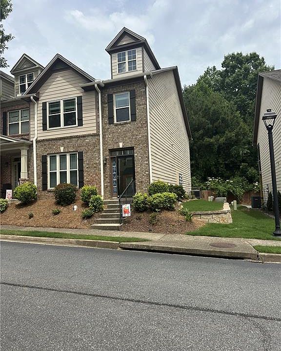 1st image of 535 Ridge View Xing