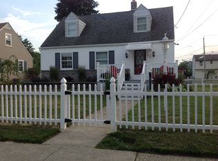 557 N Oakland Ave, Runnemede, NJ 08078