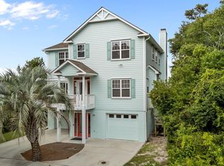9920 Bluff Ct, Emerald Isle, NC 28594
