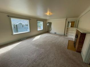 8831 Wallingford Ave N #A, Seattle, WA 98103