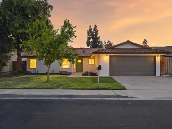 1064 Carey Ave, Clovis, CA 93611
