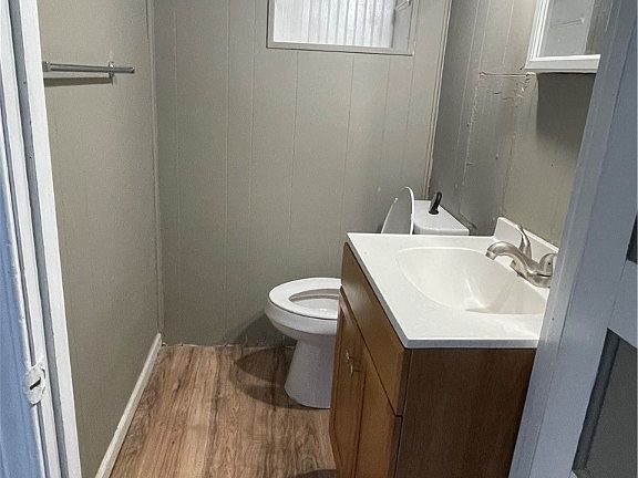 4th image of 517 Echo Ave