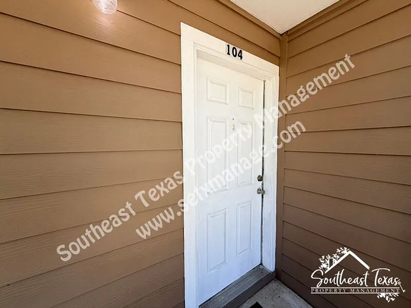 1410 S Elizabeth Ave #104