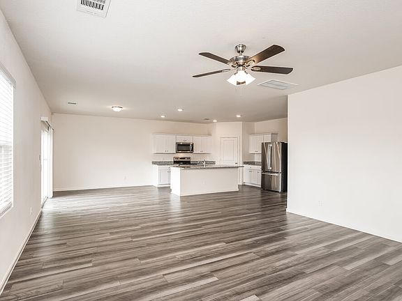 5th image of 4000 Scarlet Oak Ln